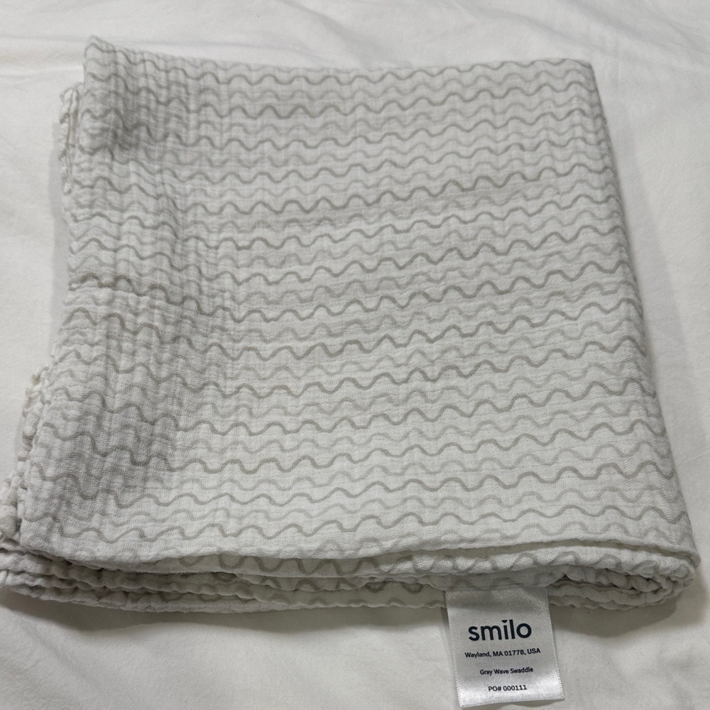 Gray Wave Muslin Throw - Soft Lightweight Bed & Sofa Blanket